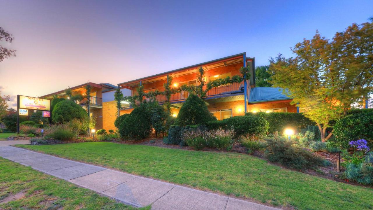 The Vines Motel & Cottages Stanthorpe Exterior photo