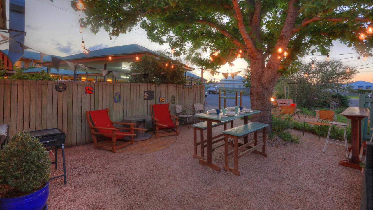 The Vines Motel & Cottages Stanthorpe Exterior photo
