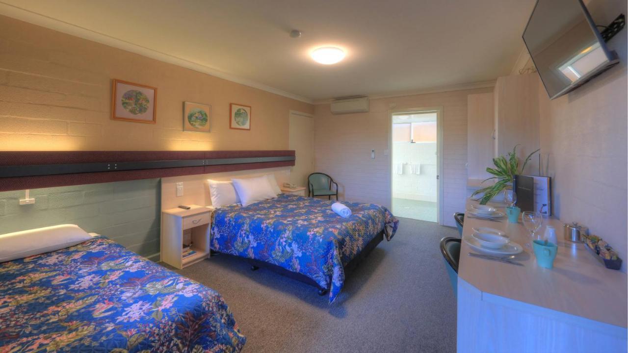 The Vines Motel & Cottages Stanthorpe Exterior photo