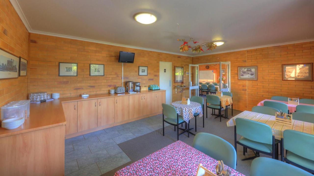 The Vines Motel & Cottages Stanthorpe Exterior photo